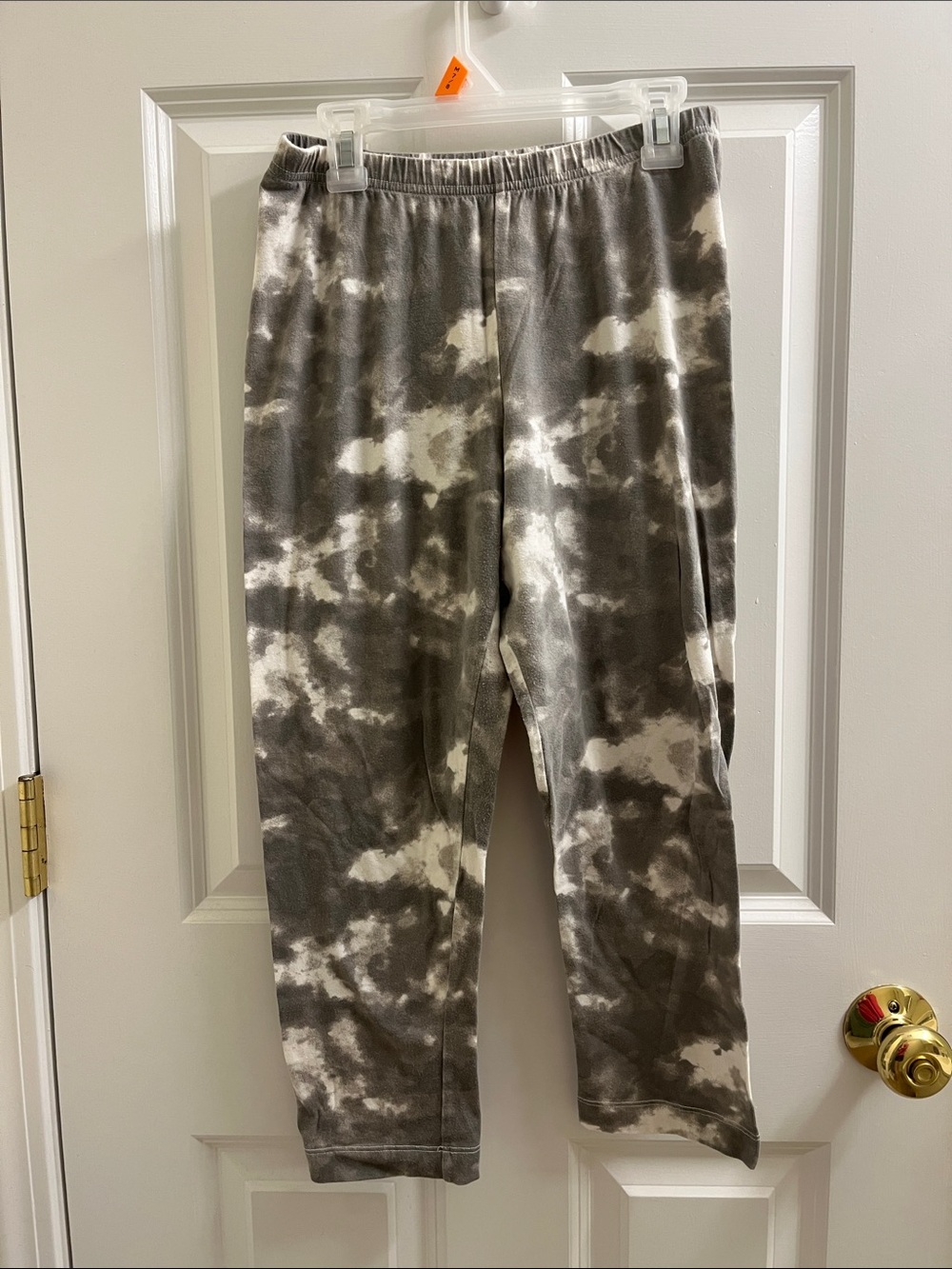 Tie-Dye Legging in Gray and White